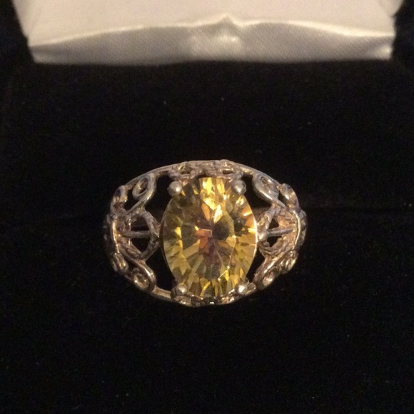 Genuine Golden Citrine Ring - Picture 4 of 15
